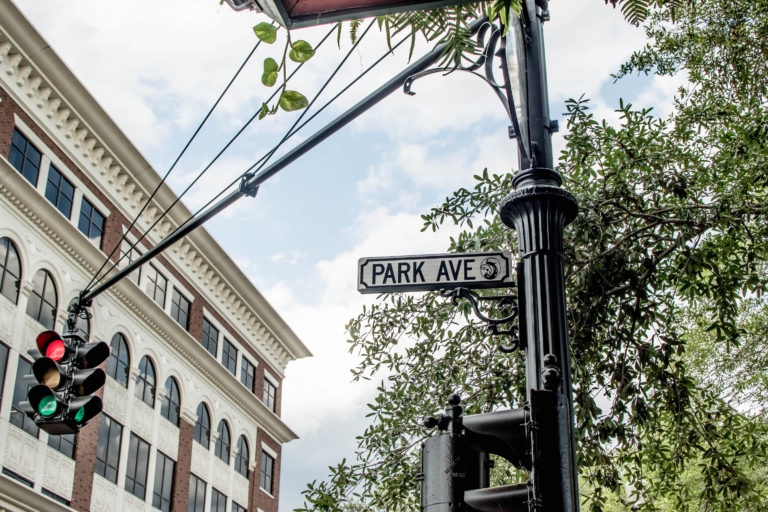 Street sign at Park Avenue.