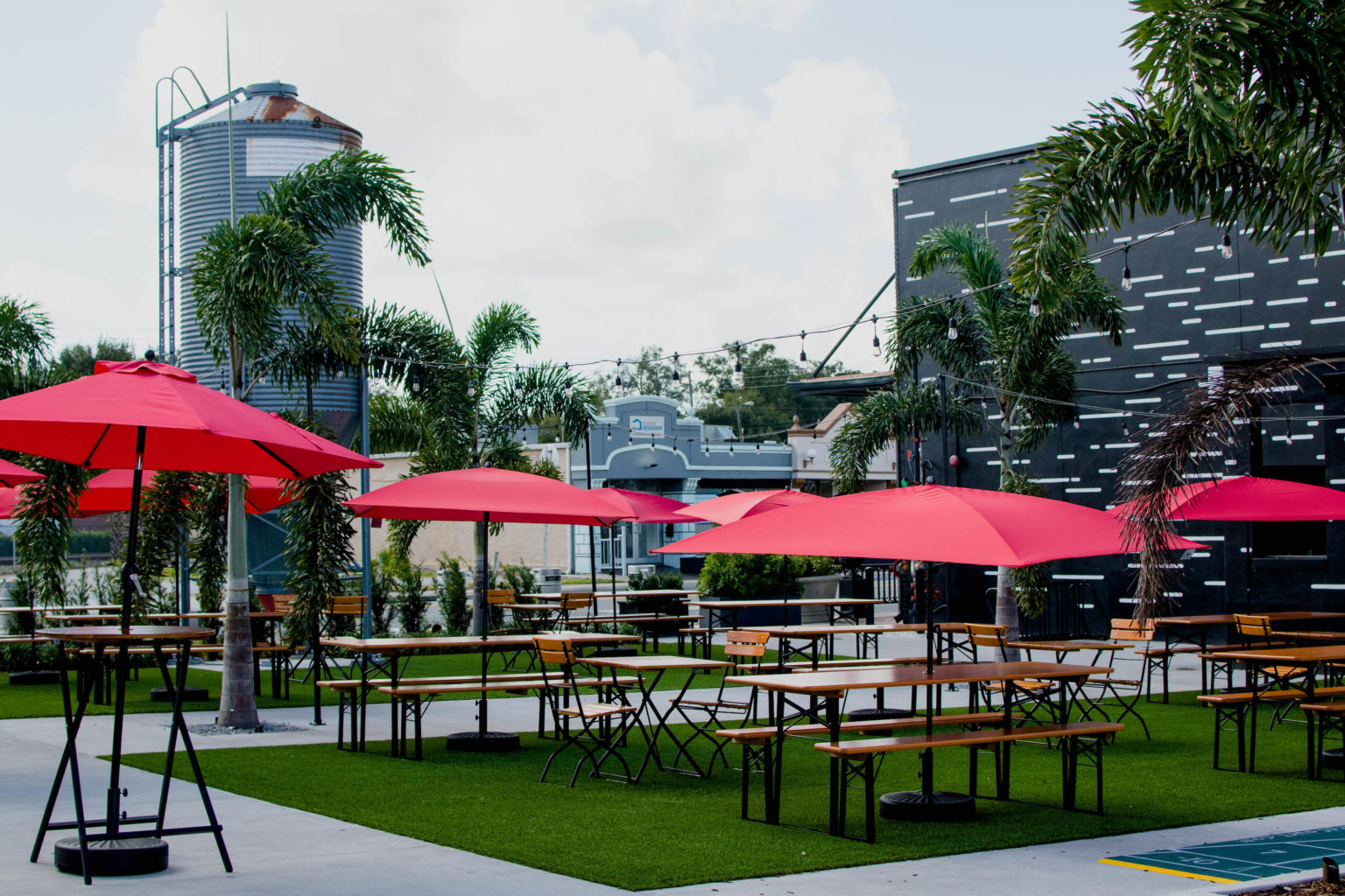 The Ravenous Pig Opens Beer Garden, Plans for Food Truck · the32789